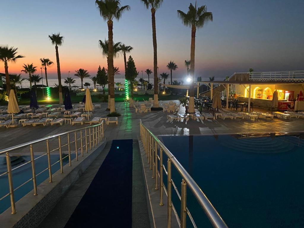 Diva Turka Beach Hotel อิสเกนเดรุน ภายนอก รูปภาพ